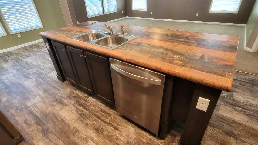 252 Siberian Cypress Circle a Winter Haven, FL Mobile or Manufactured Home for Sale